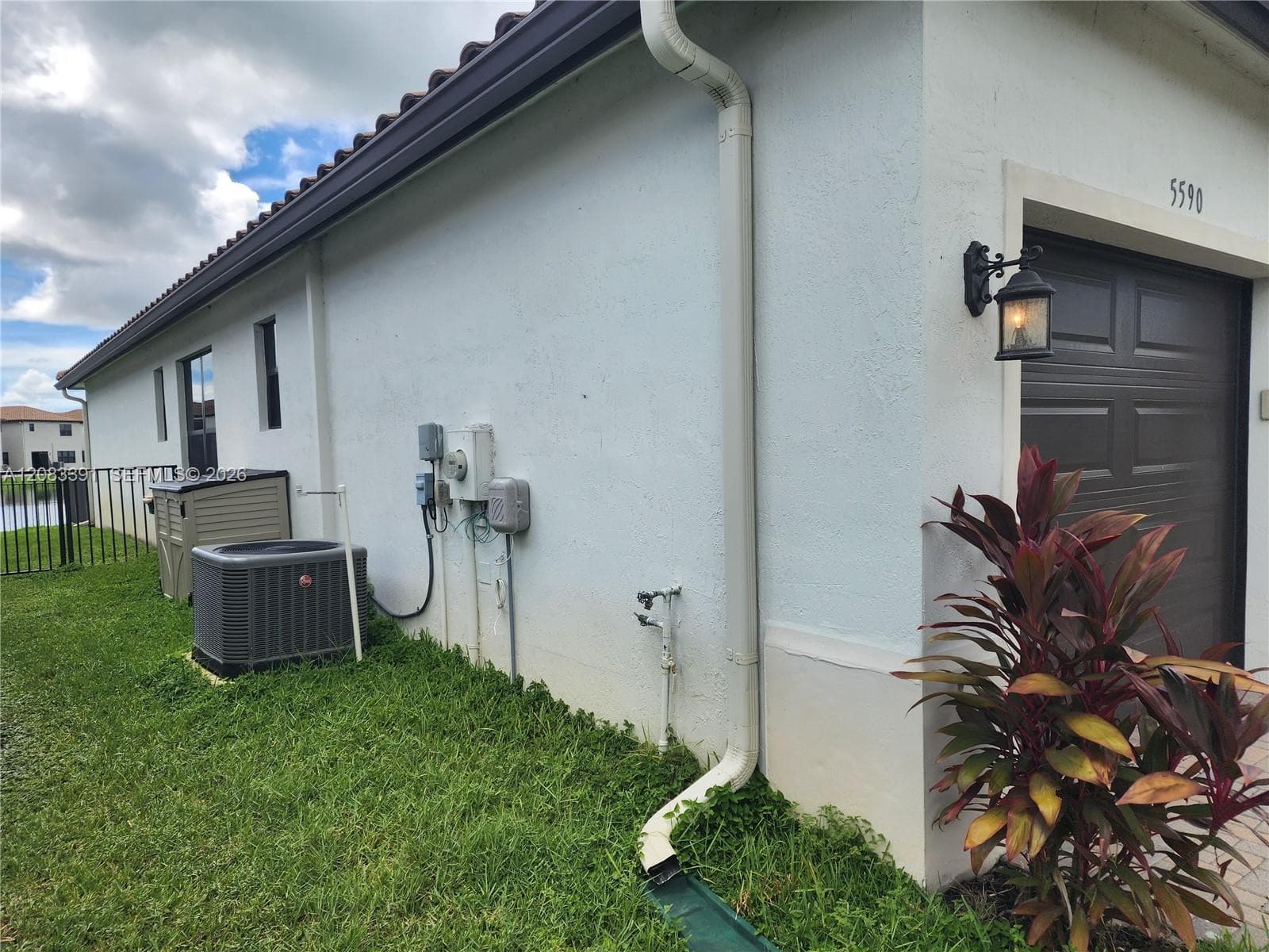 5590 Carrera Dr # 5590, Other City - In The State Of Florida, FL 34142 photo 4