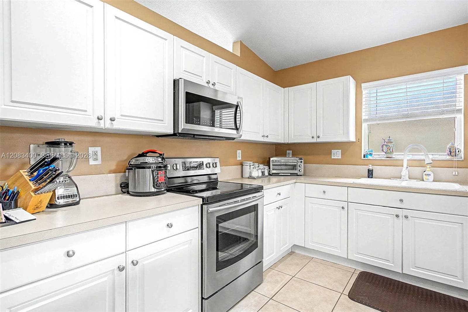 14033 SW 155 Ct, Miami, FL 33196 photo 11
