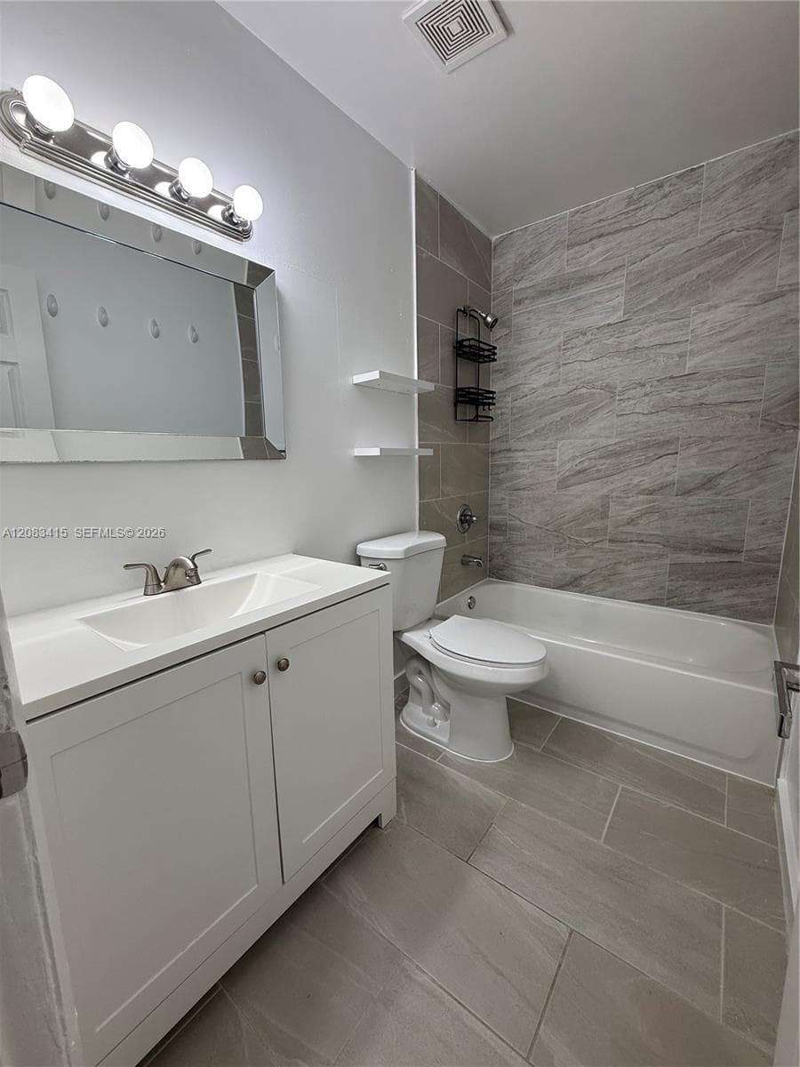 470 NE 18th Ave # 102, Homestead, FL 33033 photo 11