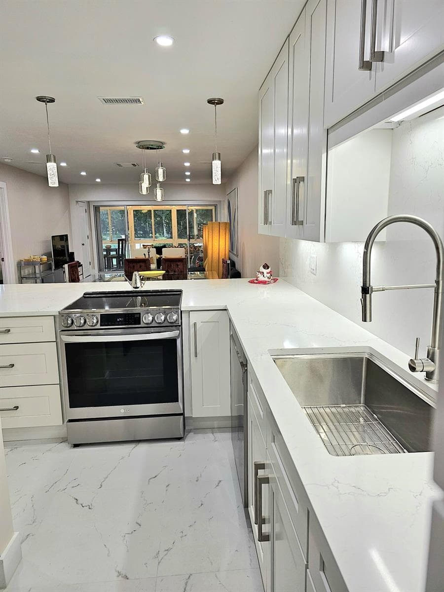 1631 NW 18th Avenue # 201, Delray Beach, FL 33445 photo 8