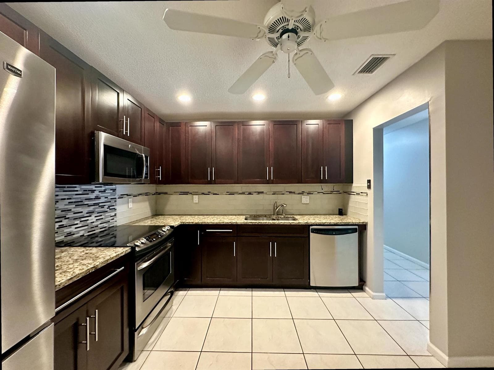 9292 Sabal Ridge Circle # D, Boca Raton, FL 33428 photo 5