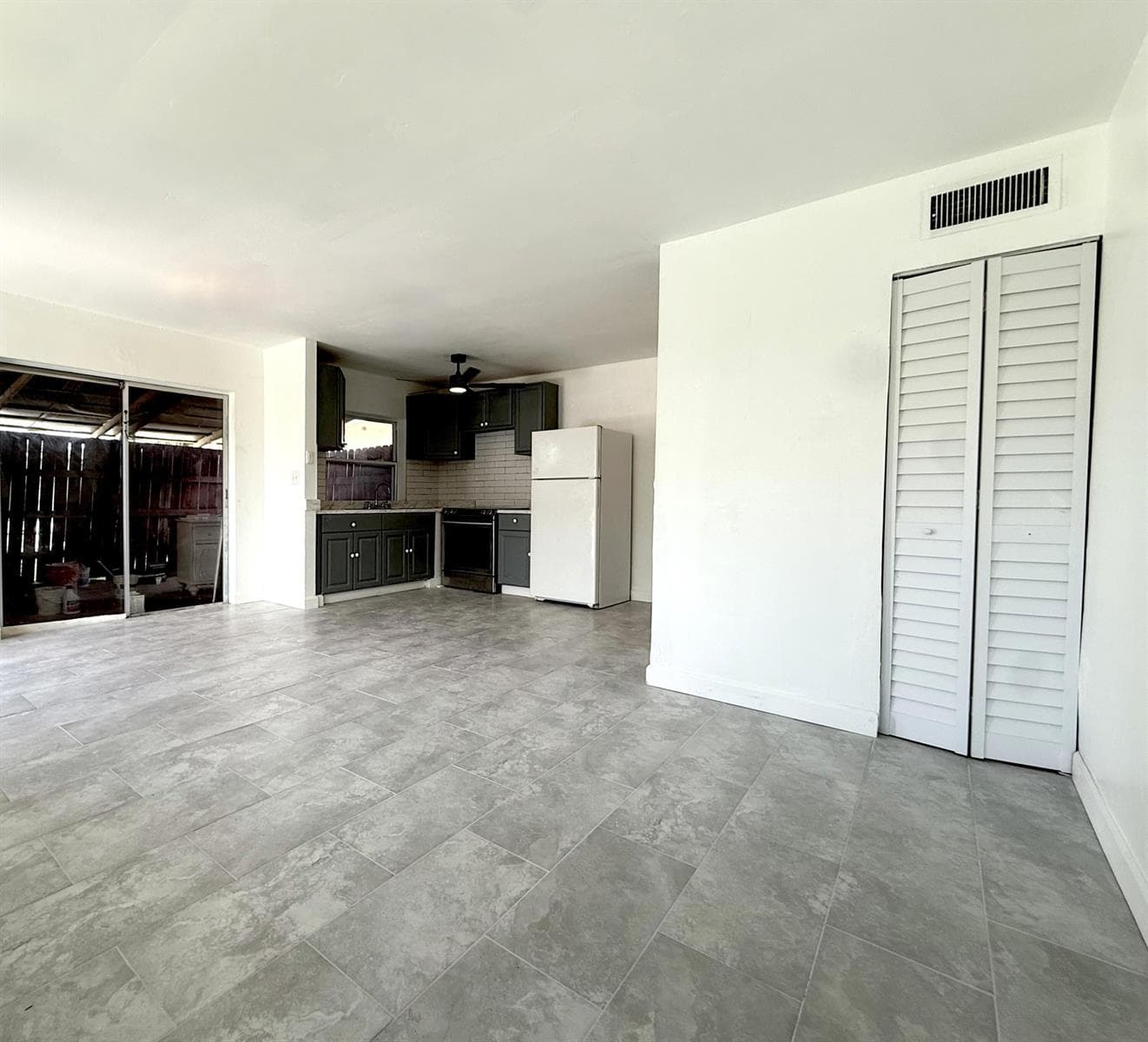 3100 NW 4th Avenue # Apt 3, Pompano Beach, FL 33064 photo 2