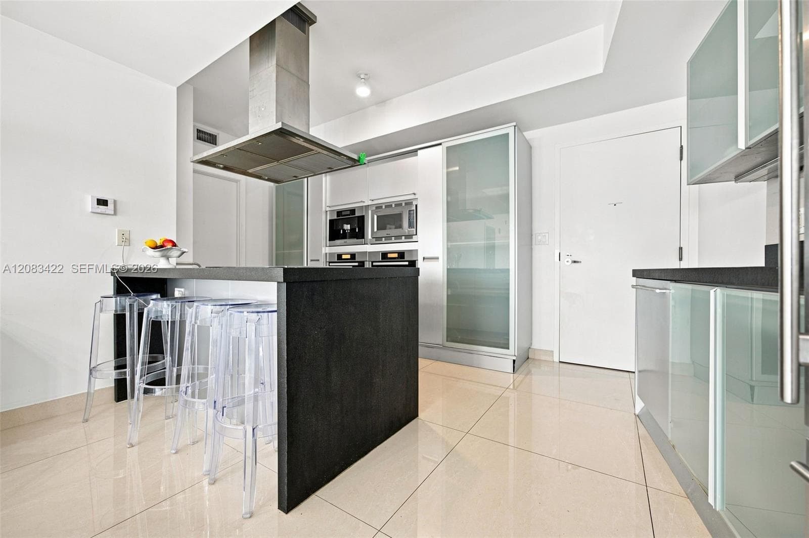 18201 Collins Ave # 802, Sunny Isles Beach, FL 33160 photo 9