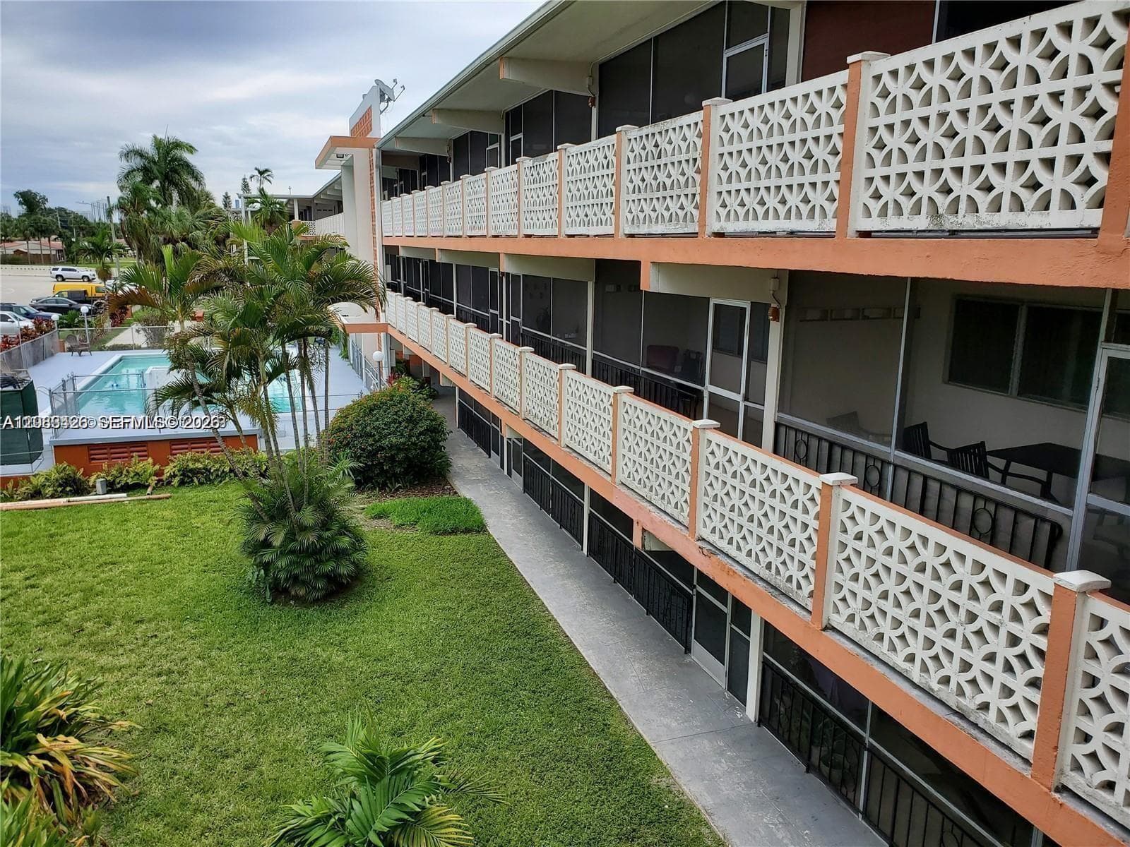 1450 NE 170th St # 114, North Miami Beach, FL 33162 photo 2