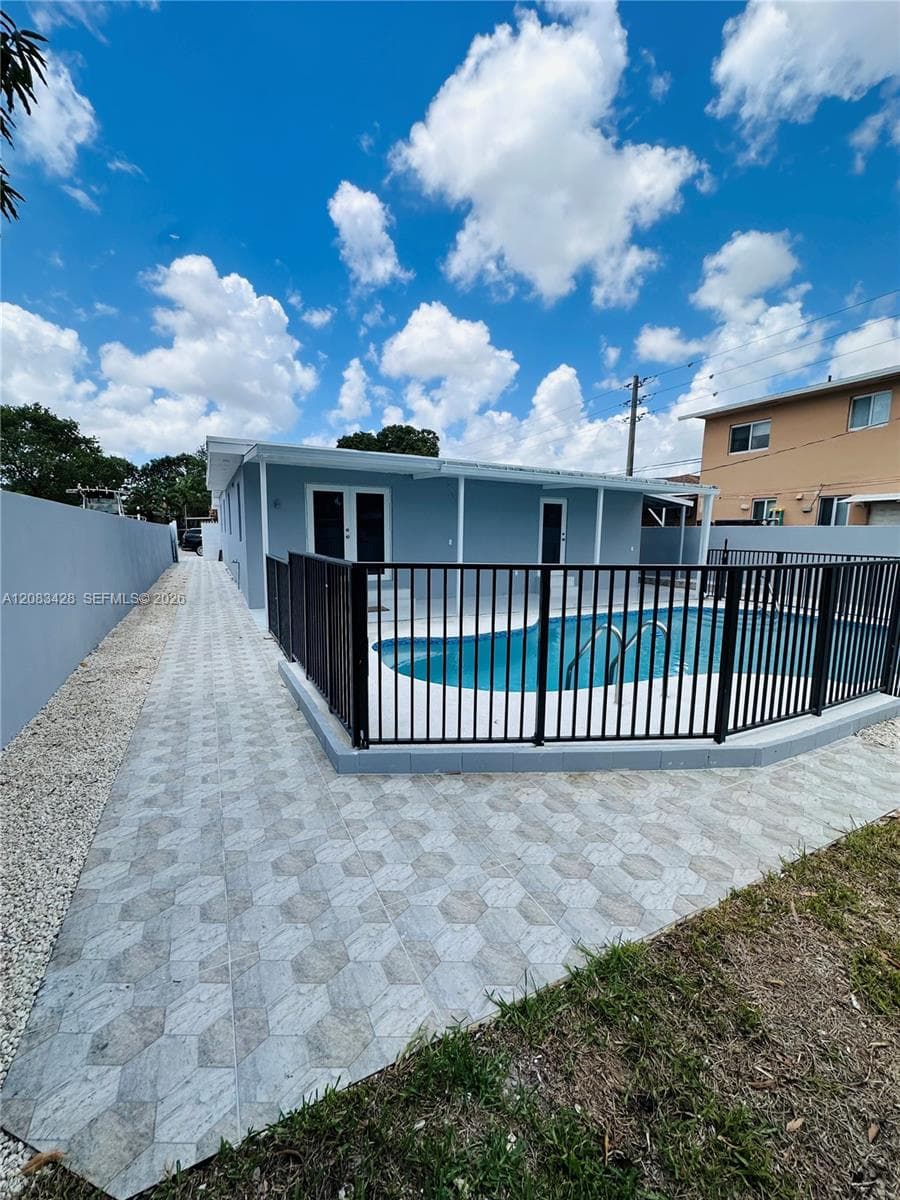 82 E 16th St, Hialeah, FL 33010 photo 10