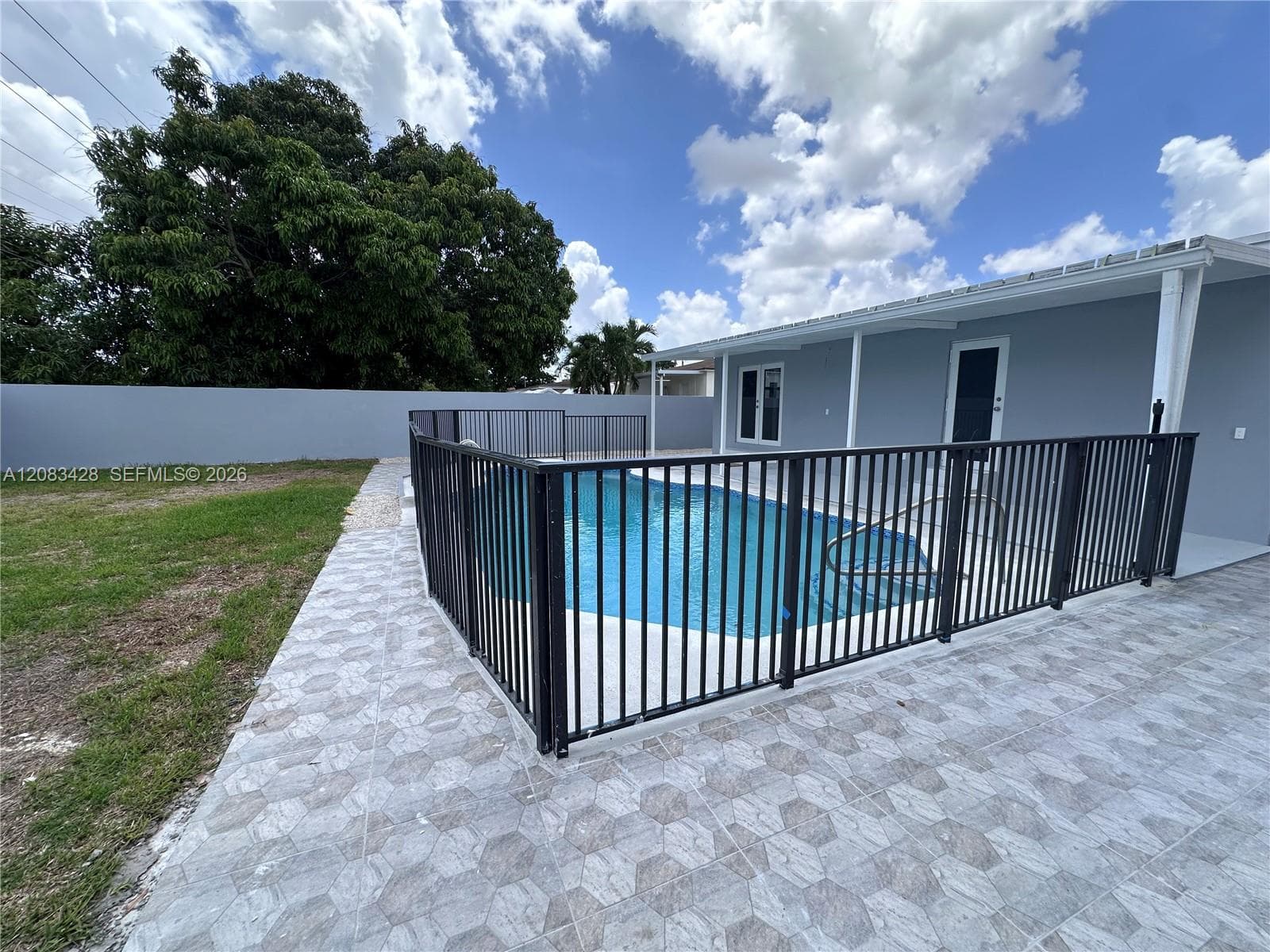 82 E 16th St, Hialeah, FL 33010 photo 11