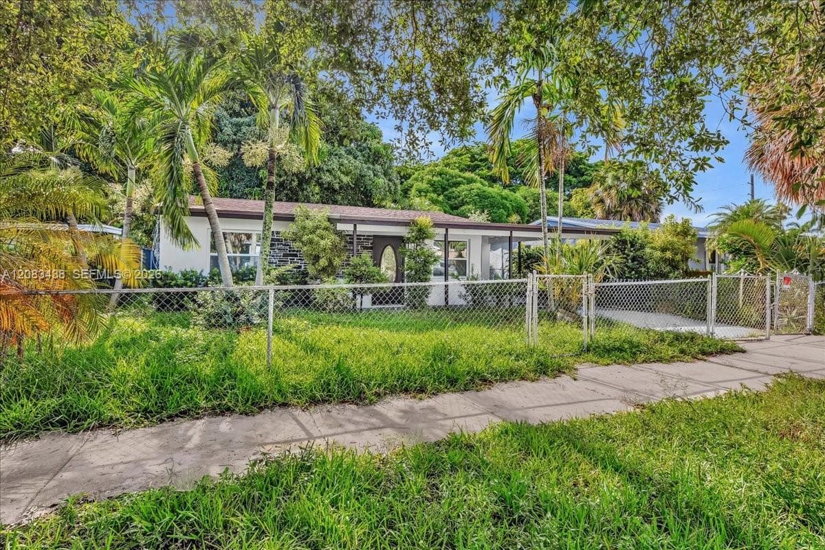 535 NW 23rd Ave, Fort Lauderdale, FL 33311 photo 2