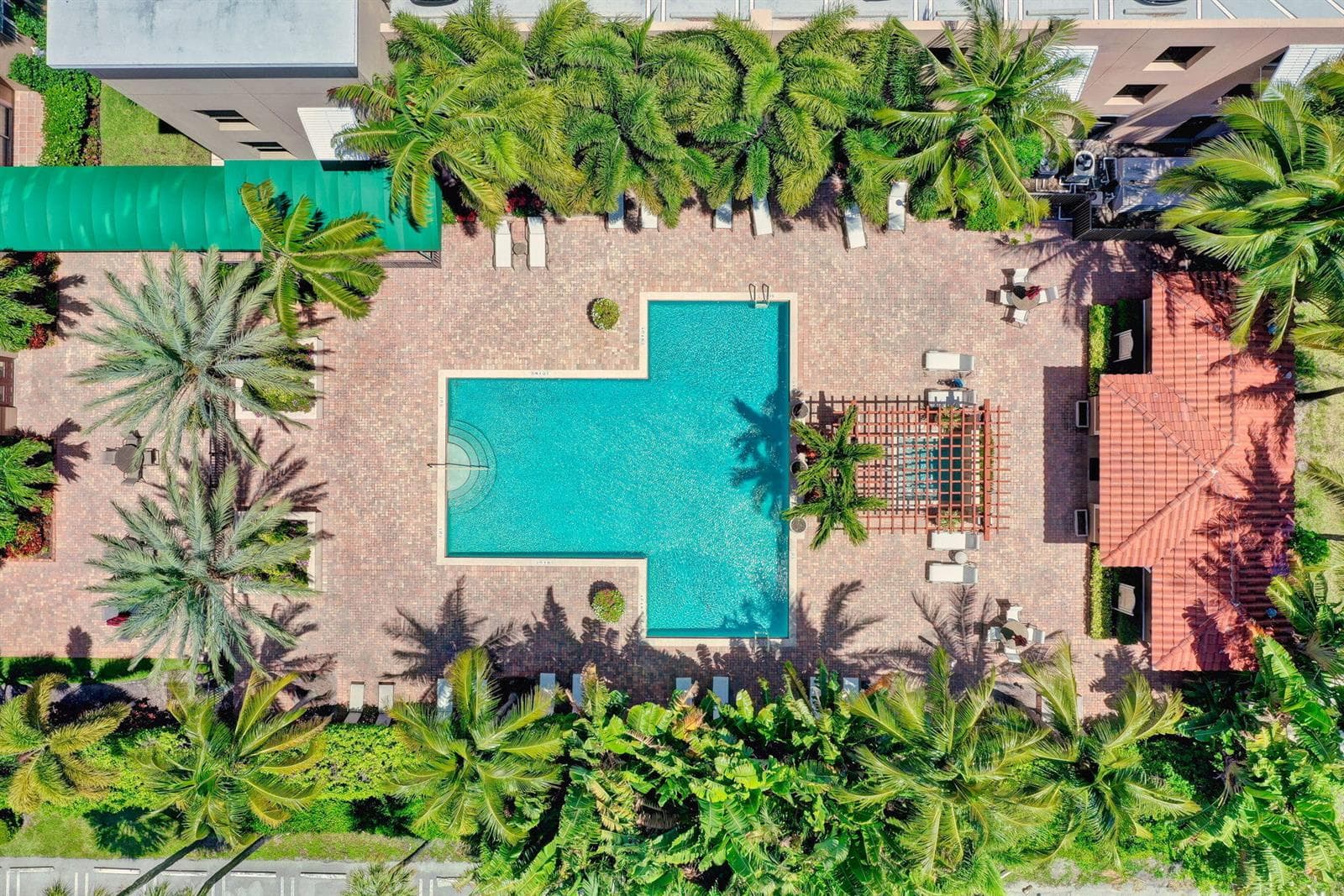 616 CLEARWATER PARK Road # 602, West Palm Beach, FL 33401 photo 4