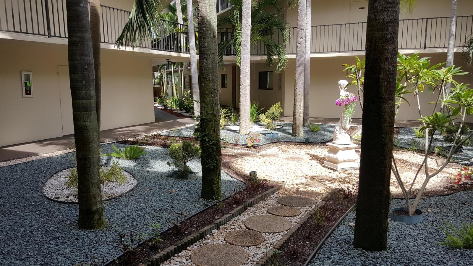 5130 Las Verdes Circle # 301, Delray Beach, FL 33484 photo 2