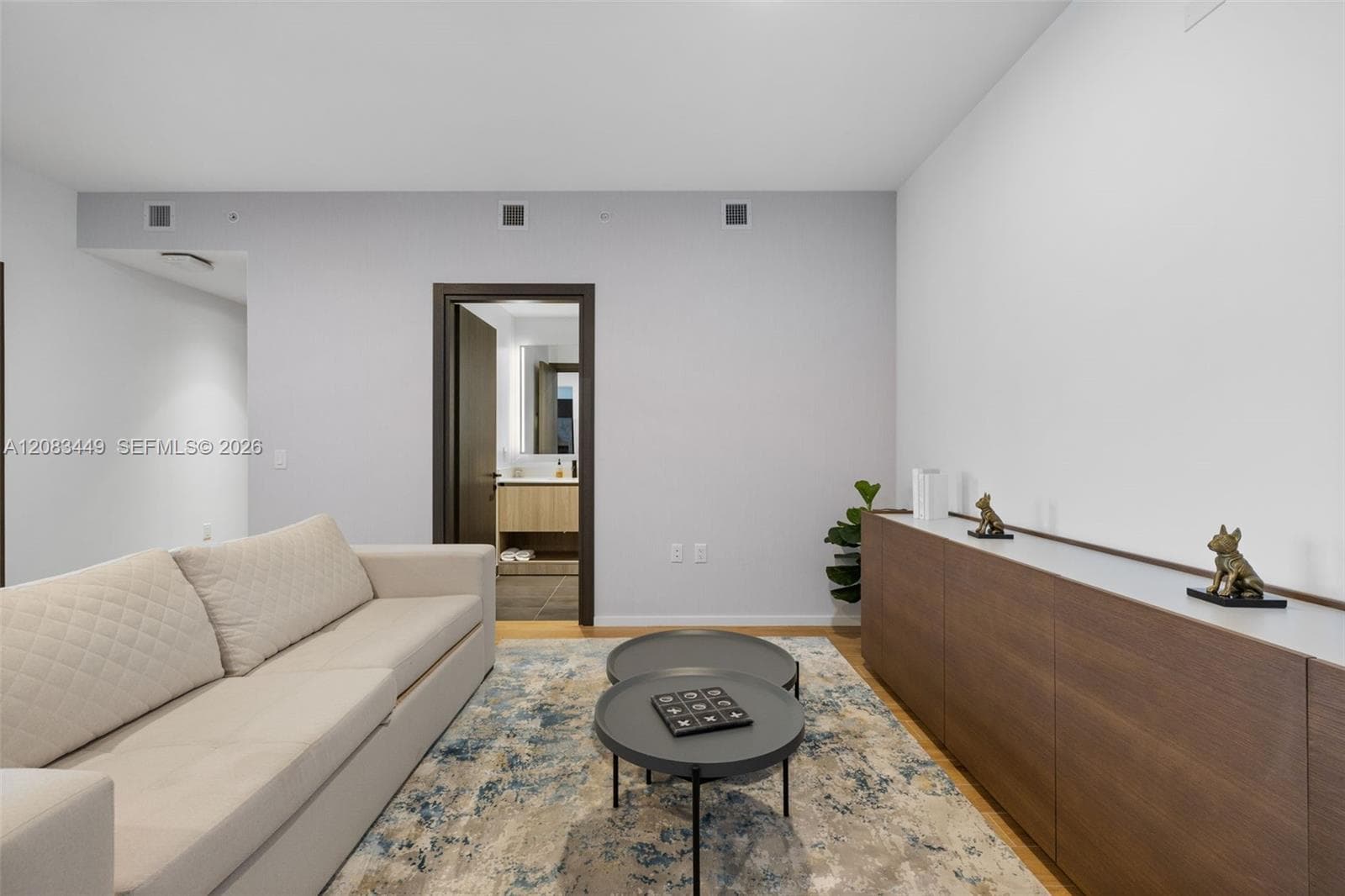 398 NE 5th St # 4117, Miami, FL 33132 photo 4