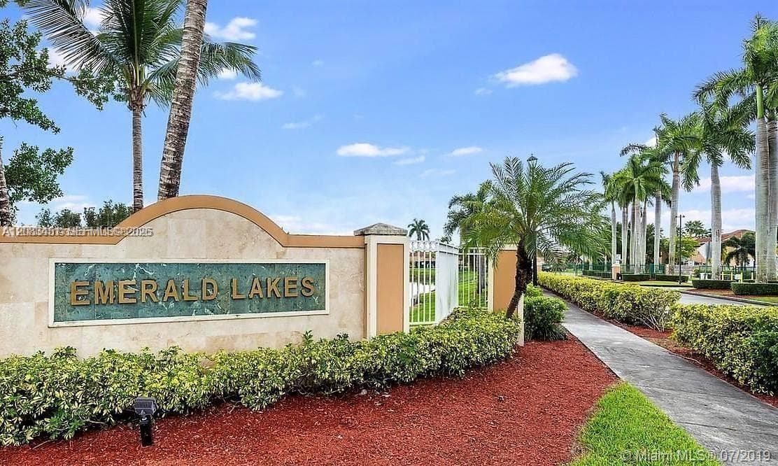 833 SW 148th Pl # 833, Miami, FL 33194