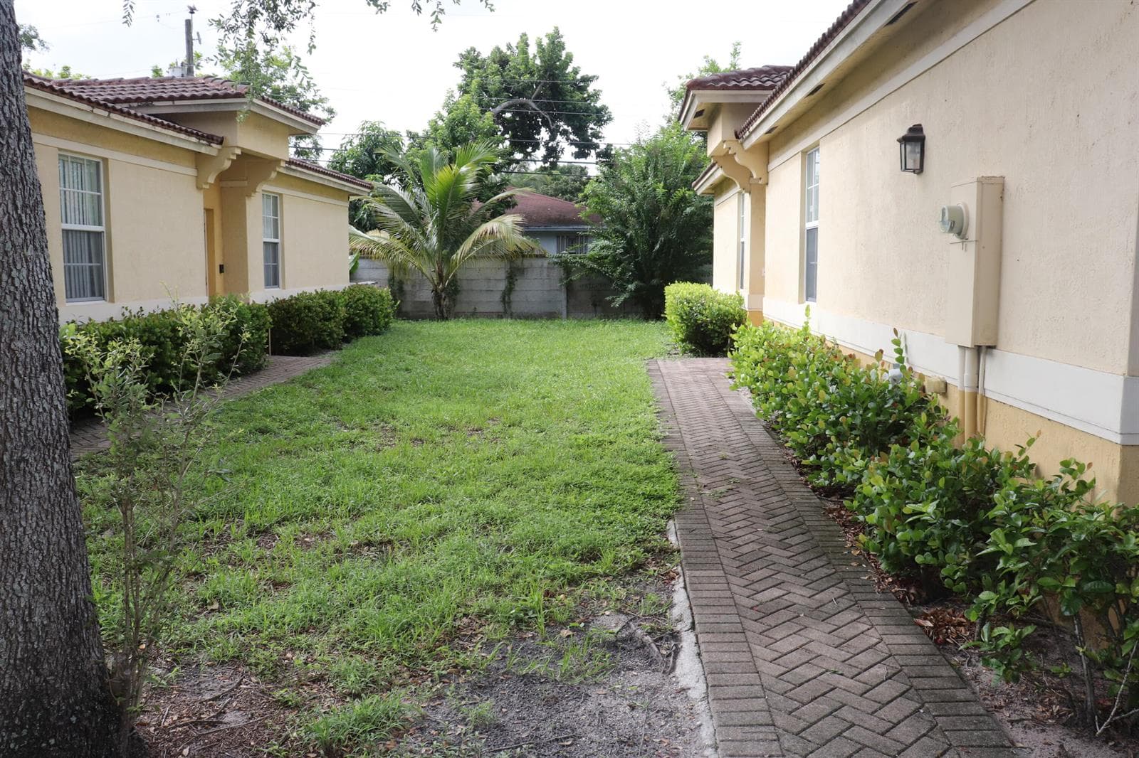613 NW 21ST Avenue, Pompano Beach, FL 33069 photo 2