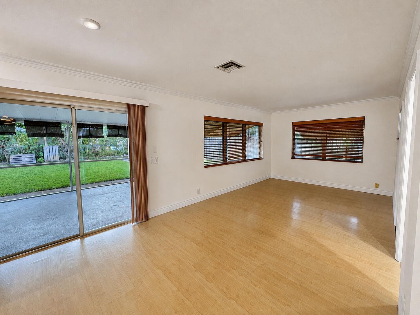 1401 S DEERFIELD Avenue, Deerfield Beach, FL 33441 photo 8