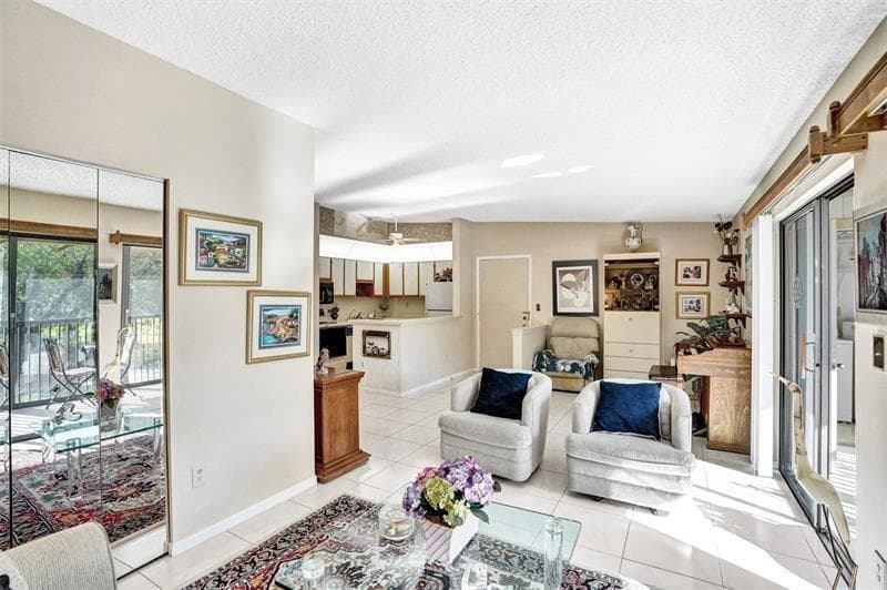 10783 W CLAIRMONT Circle # 205, Tamarac, FL 33321 photo 8