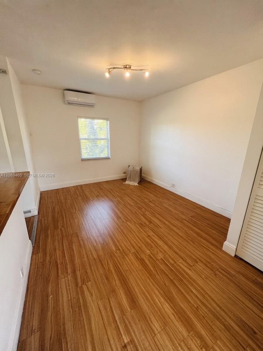648 NE 80th St # 10, Miami, FL 33138 photo 4
