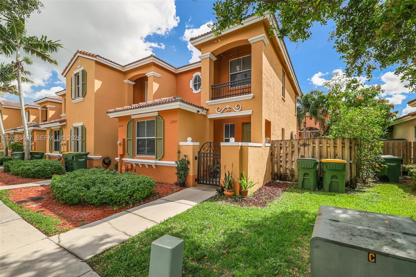 2260 NE 42nd Cir, Homestead, FL 33033 photo 2