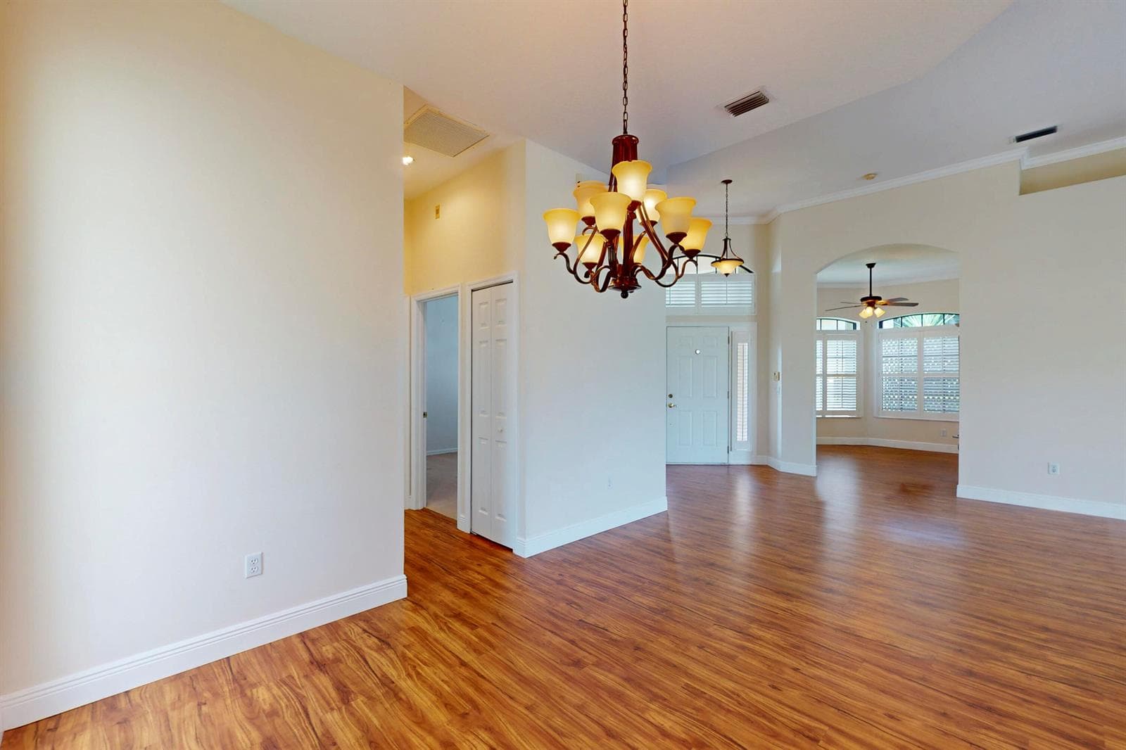 433 SW JEFFERSON Circle, Port St. Lucie, FL 34986 photo 11