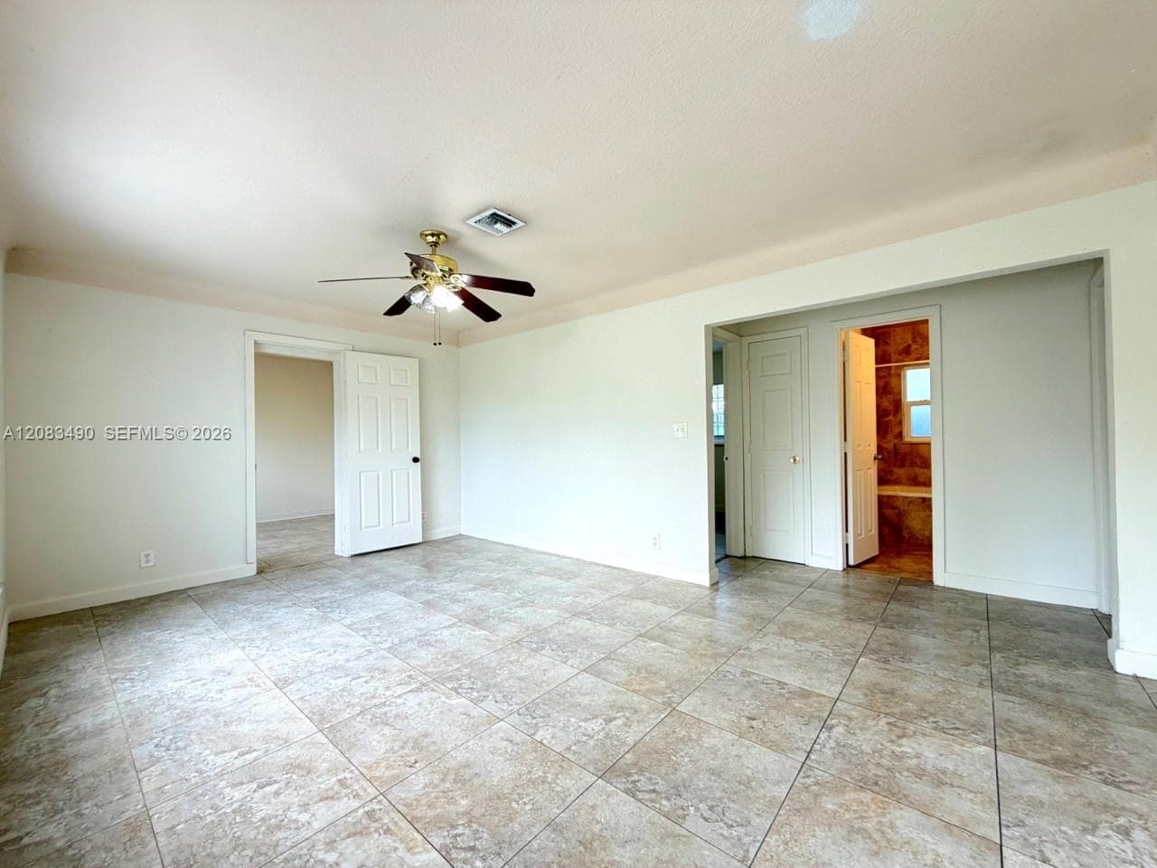 231 NW 4th St, Deerfield Beach, FL 33441 photo 2