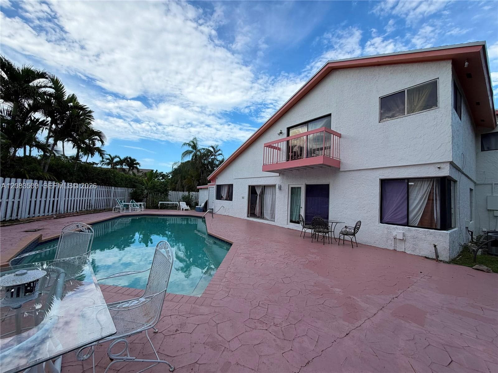 633 NE 204th Ln # 633, Miami, FL 33179 photo 2
