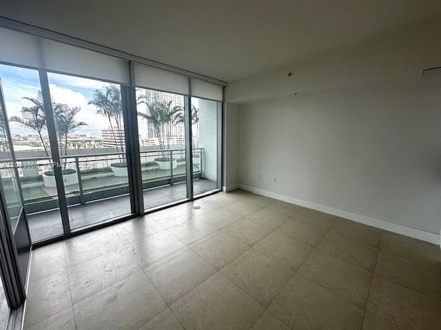 92 SW 3rd St # 1107, Miami, FL 33130 photo 8