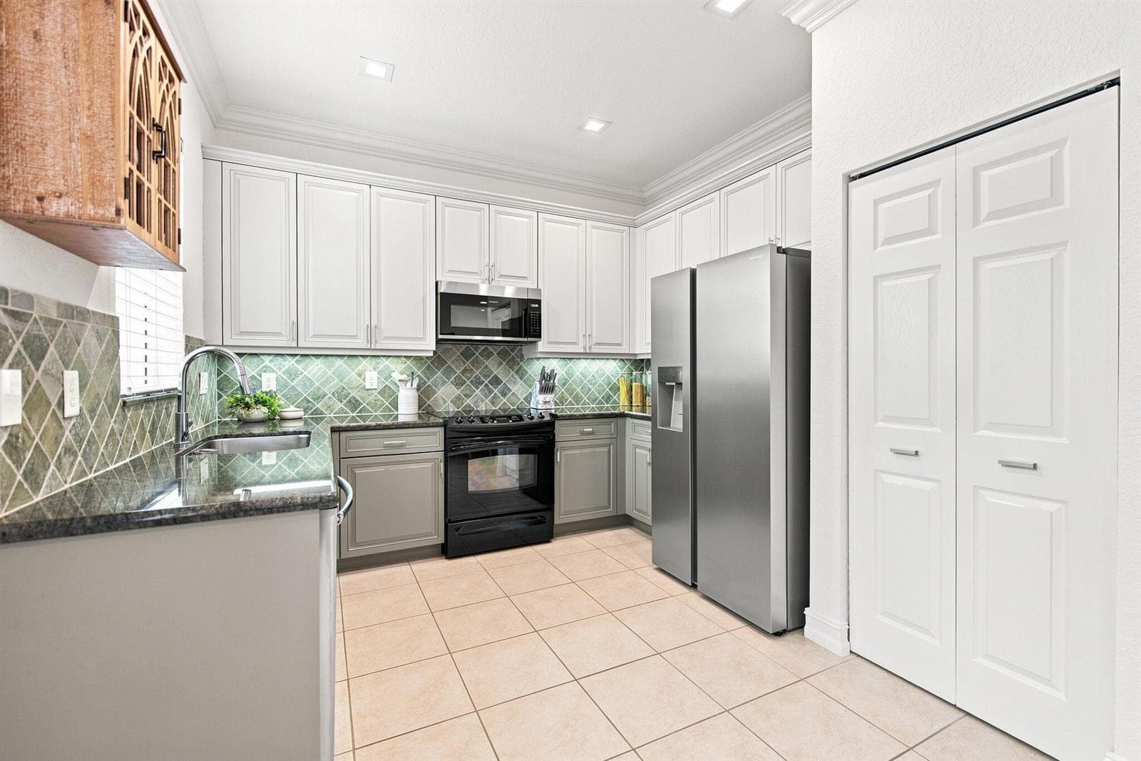 7830 JEWELWOOD Drive, Boynton Beach, FL 33437 photo 12