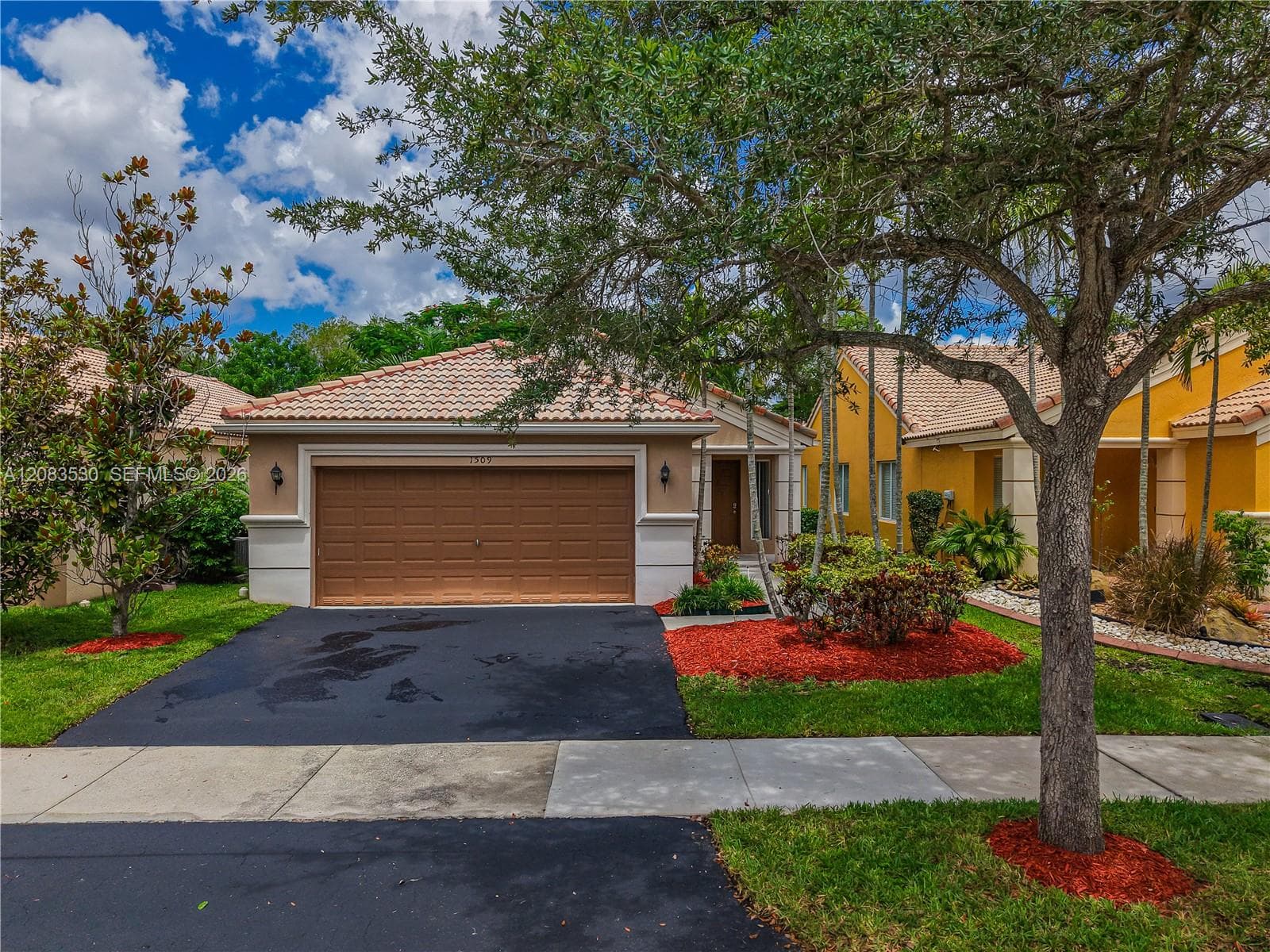 1509 Canary Island Dr, Weston, FL 33327 photo 2