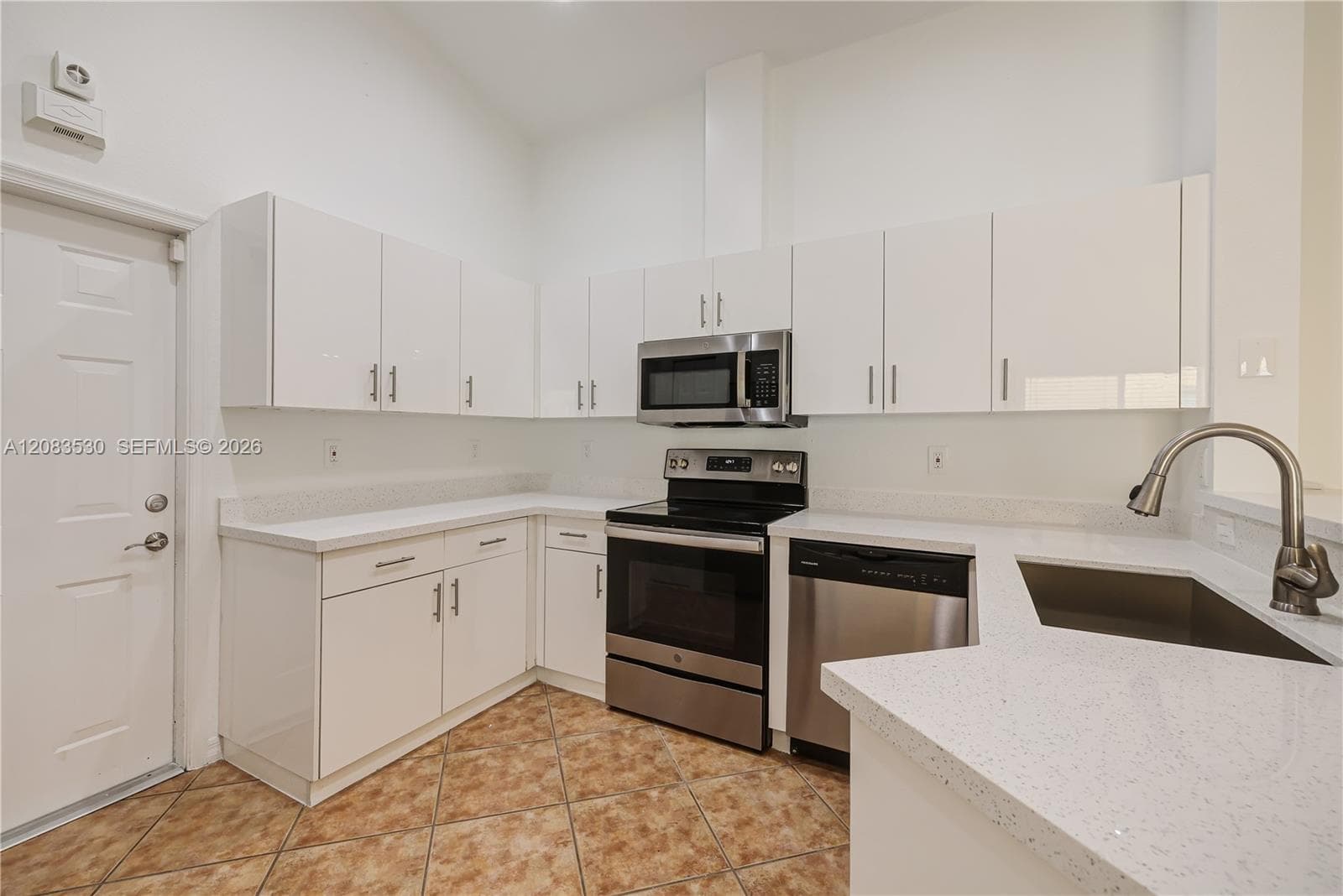 1509 Canary Island Dr, Weston, FL 33327 photo 9