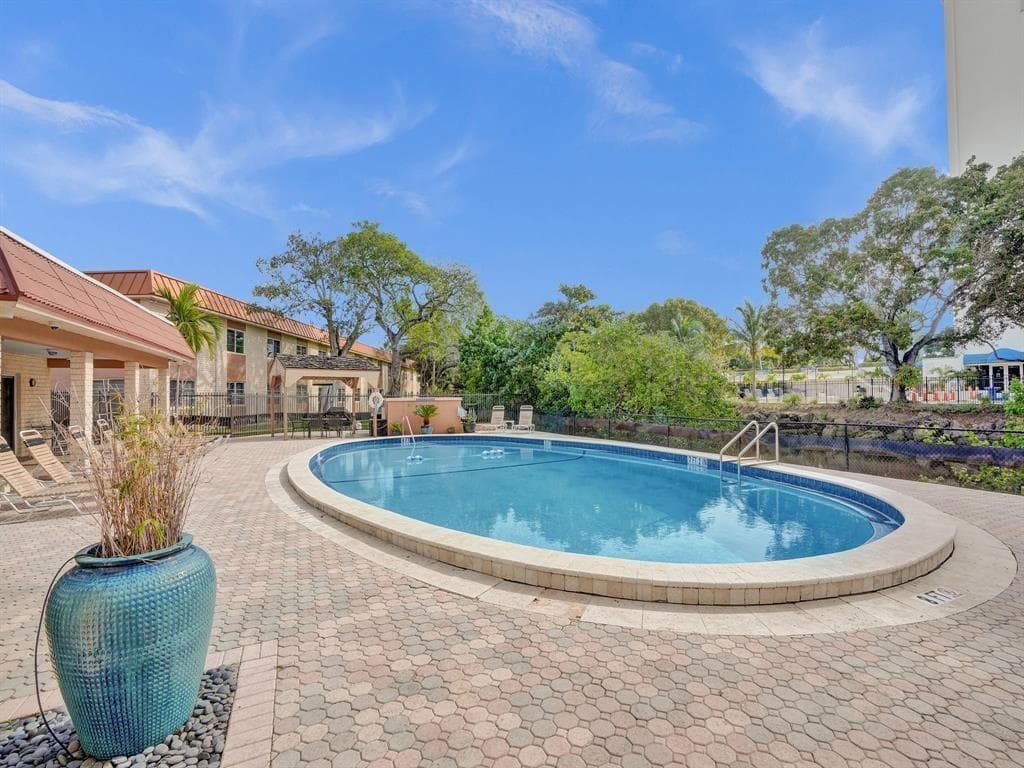 12 NE 19TH Court # 112A, Wilton Manors, FL 33305 photo 11