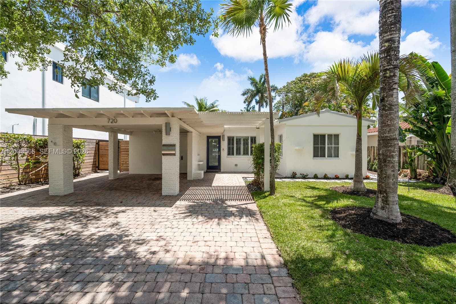 720 NE 17th Ter, Fort Lauderdale, FL 33304