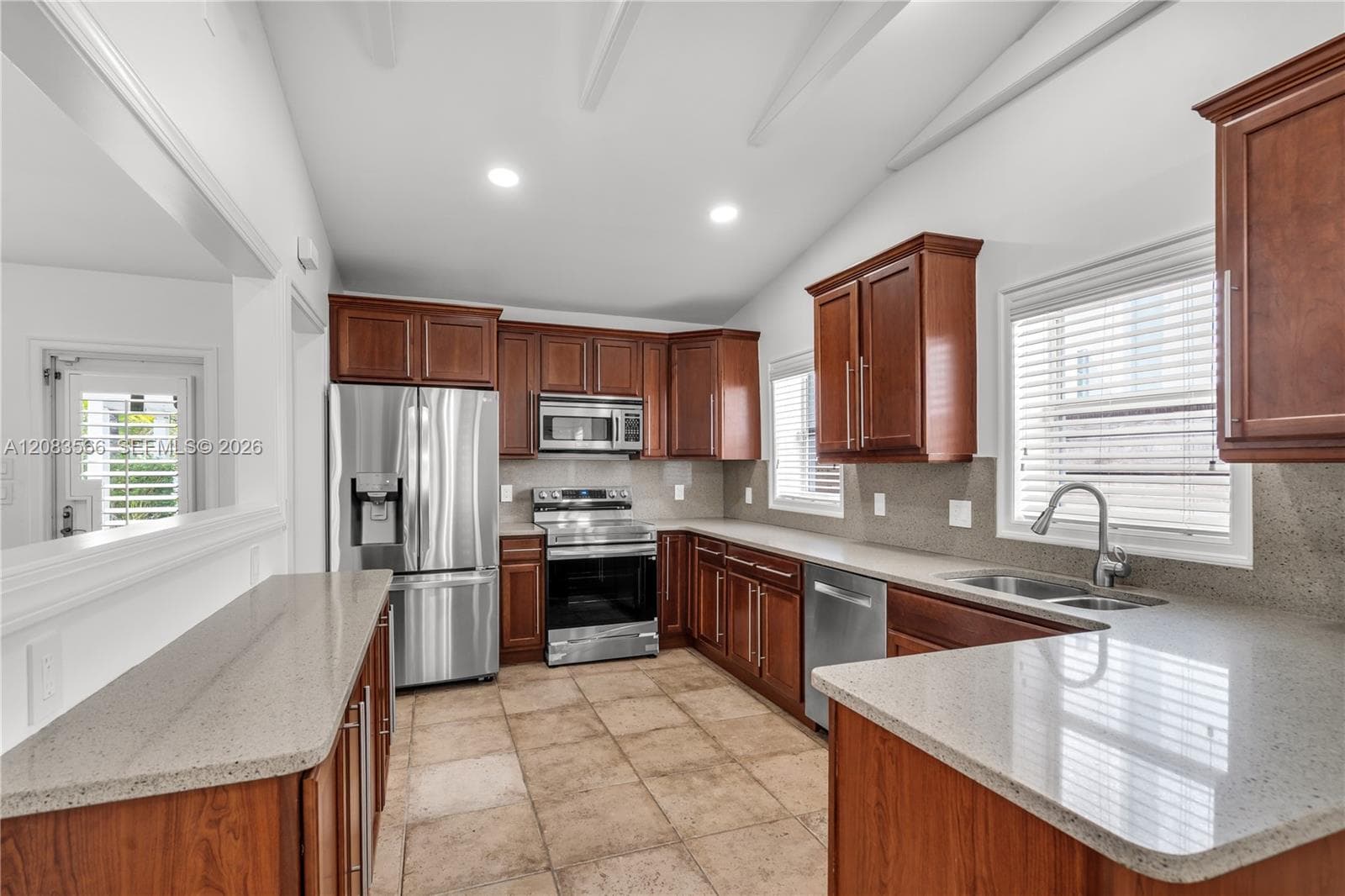 720 NE 17th Ter, Fort Lauderdale, FL 33304 photo 9