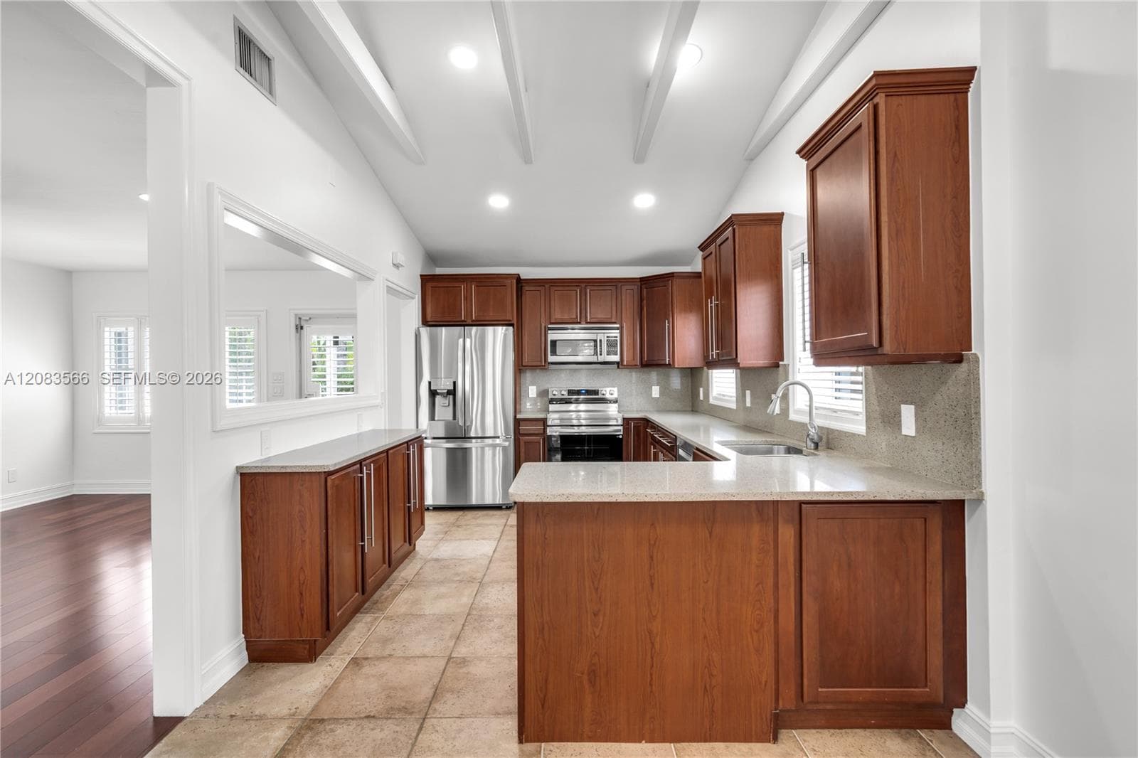 720 NE 17th Ter, Fort Lauderdale, FL 33304 photo 10