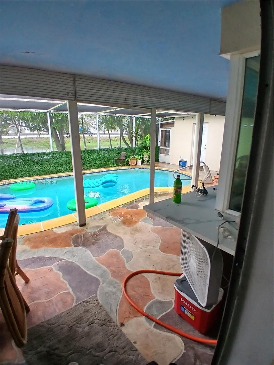 3309 Acapulco Dr, Miramar, FL 33023 photo 2