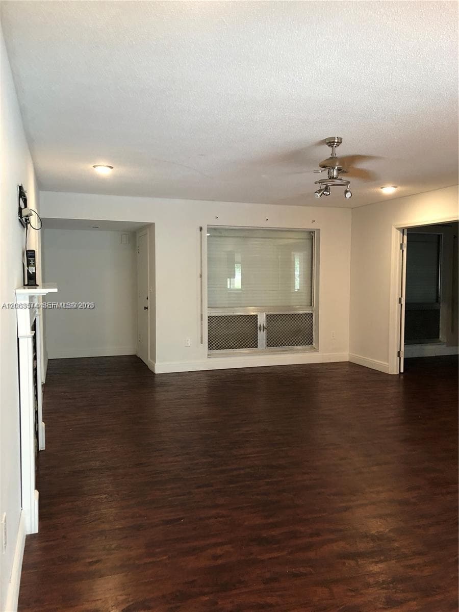 3309 Acapulco Dr, Miramar, FL 33023 photo 8