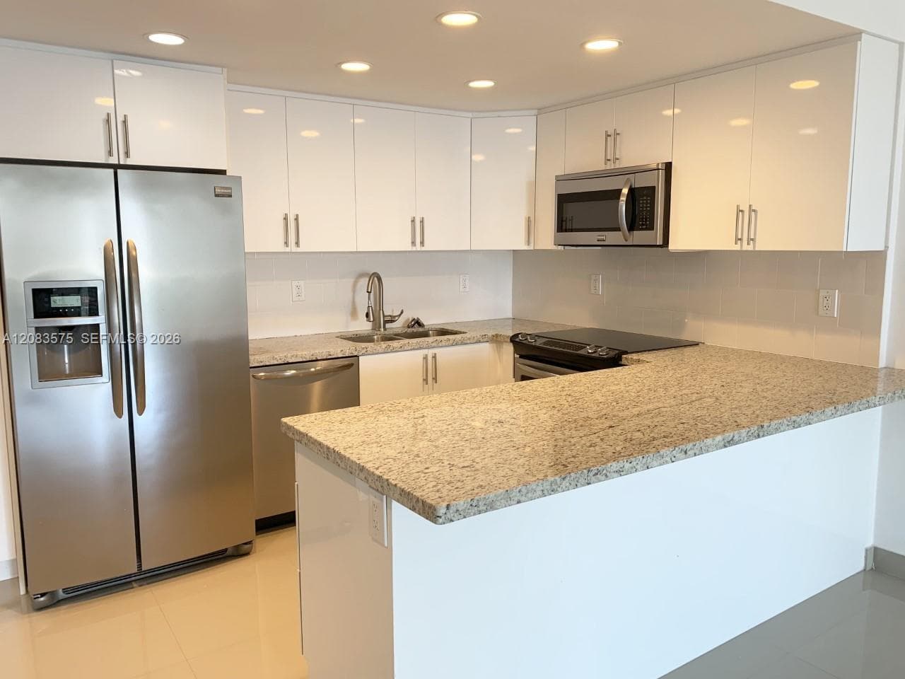 19390 Collins Ave # 805, Sunny Isles Beach, FL 33160 photo 4