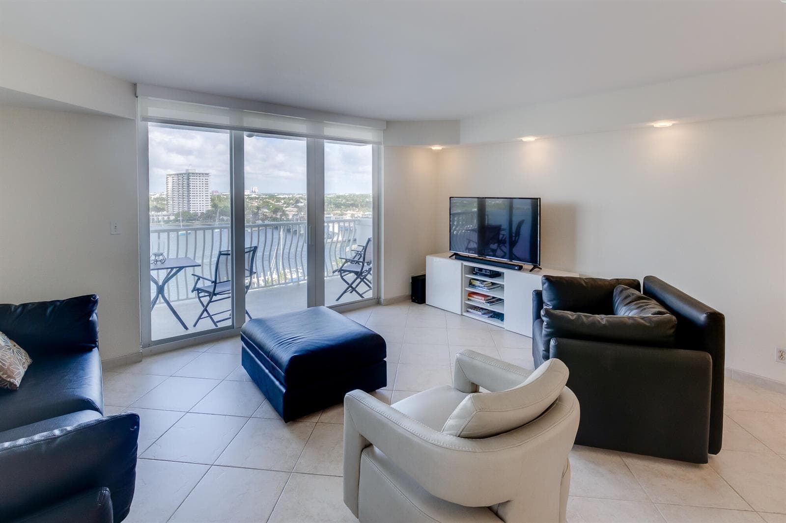 1 LAS OLAS Circle # 1105, Fort Lauderdale, FL 33316 photo 12
