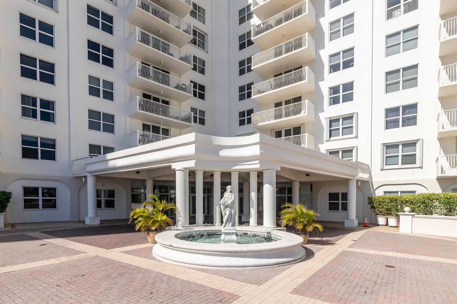 1 LAS OLAS Circle # 1105, Fort Lauderdale, FL 33316 photo 8