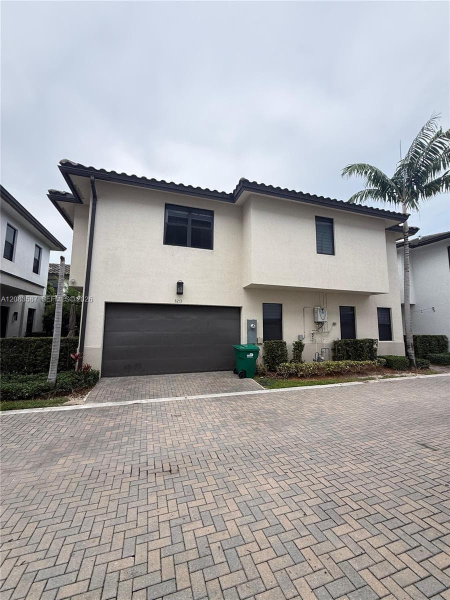 8253 NW 47th Ln # 0, Doral, FL 33166 photo 5