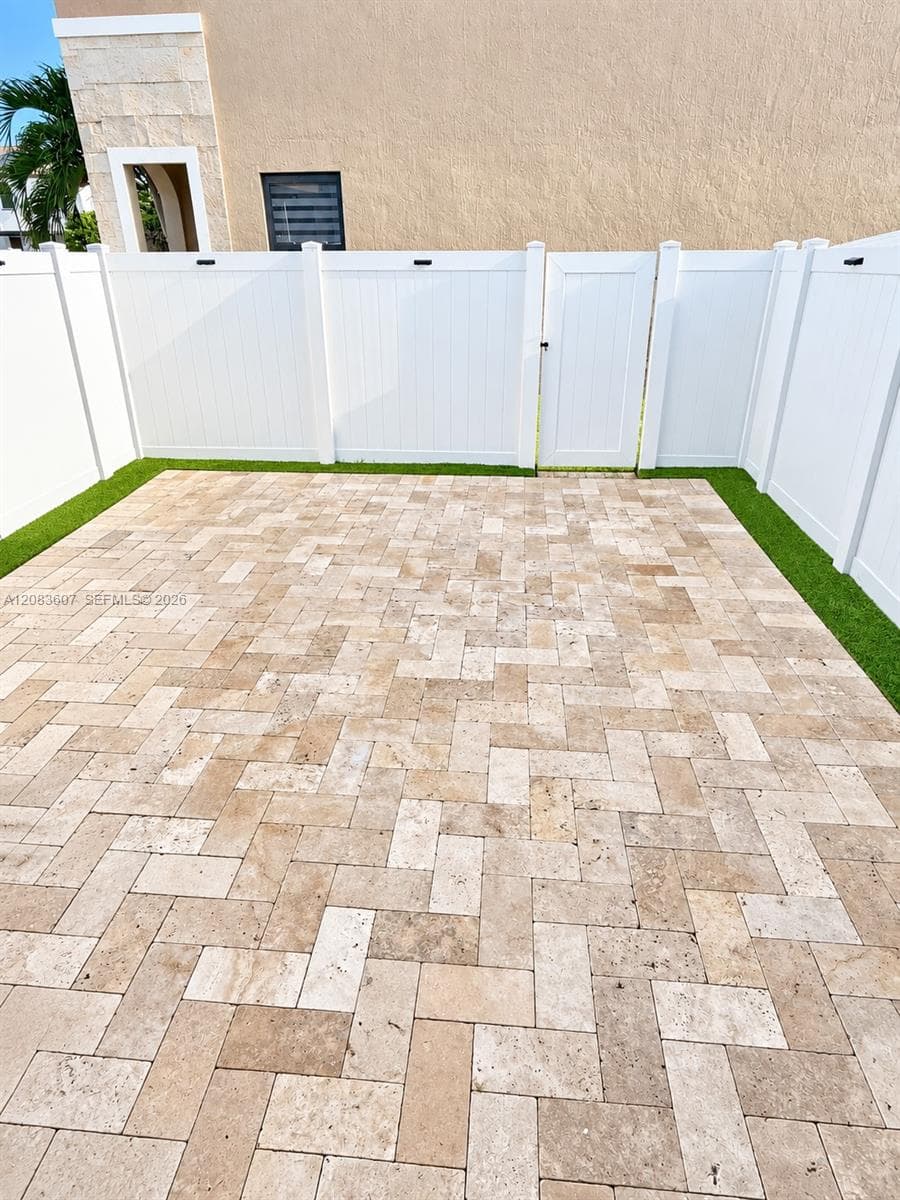 3393 W 105th Ter, Hialeah, FL 33018 photo 13