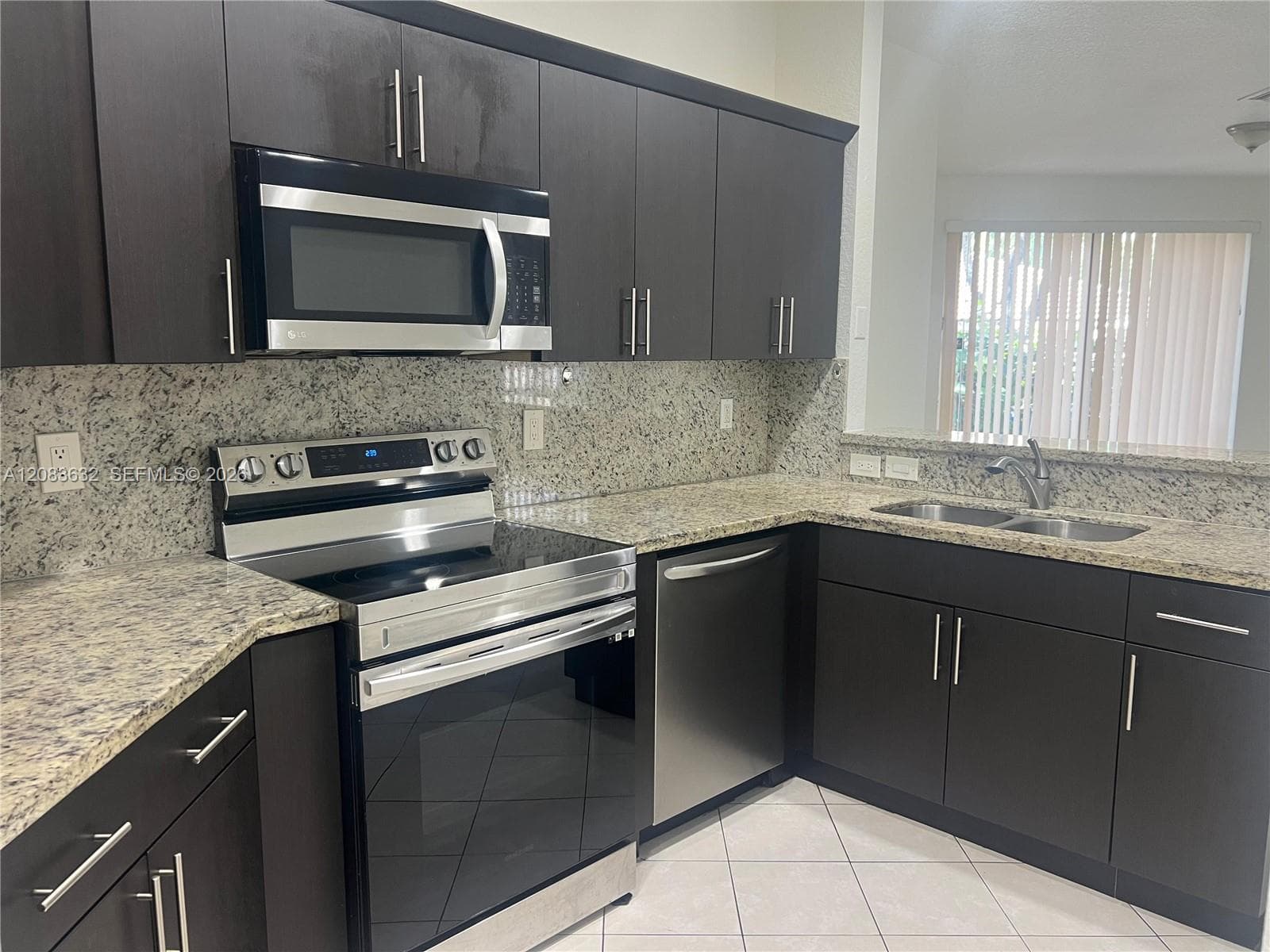 9040 NW 54th St # 9040, Sunrise, FL 33351 photo 3