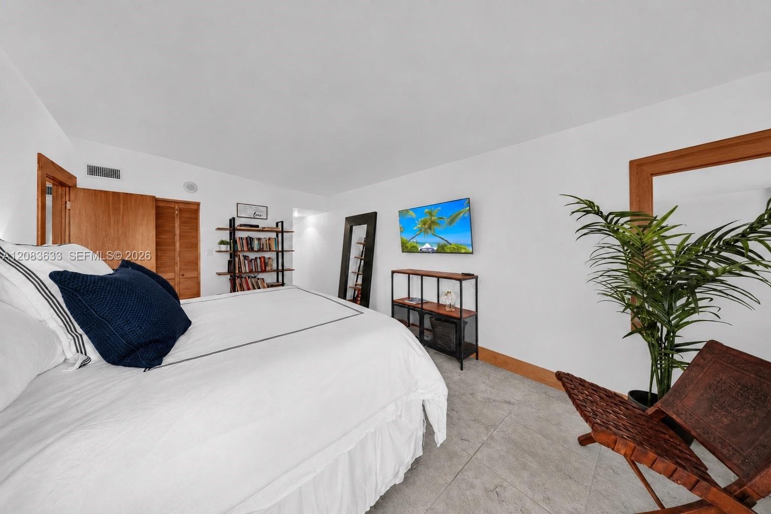 2625 Collins Ave # 910, Miami Beach, FL 33140 photo 11