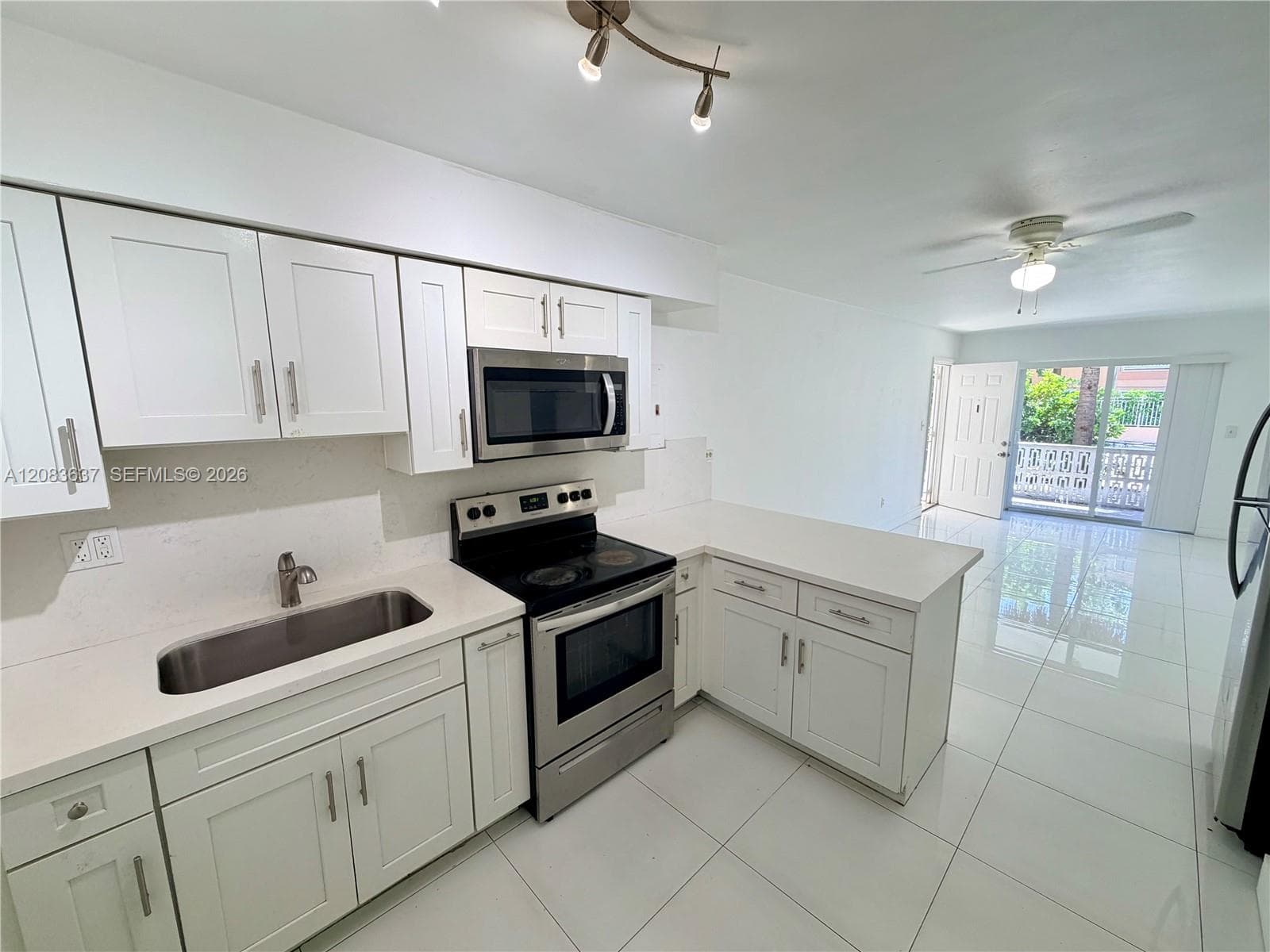 1057 SW 7th St # 1, Miami, FL 33130 photo 4