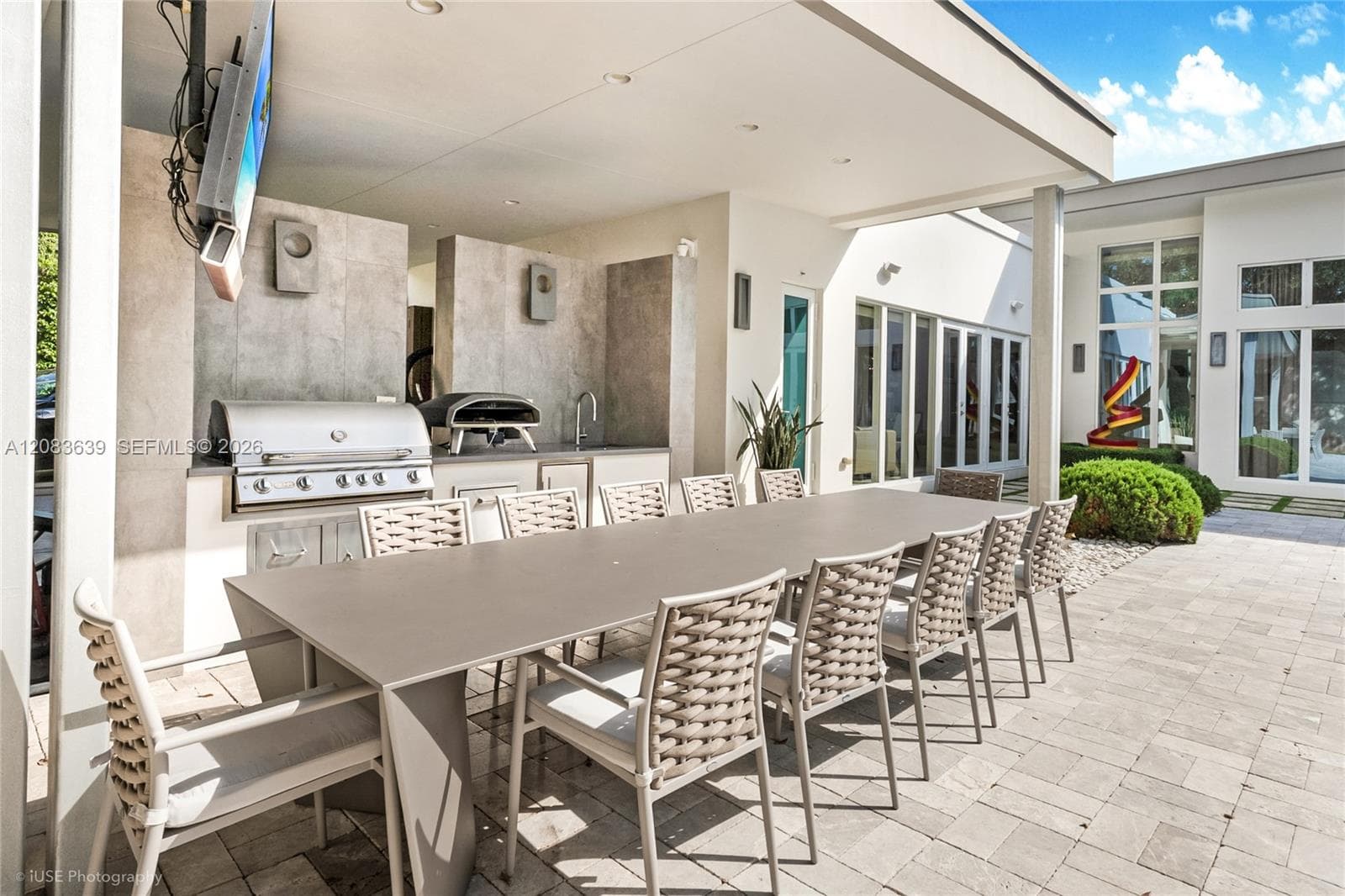 137 W Shore Dr, Miami, FL 33133 photo 2