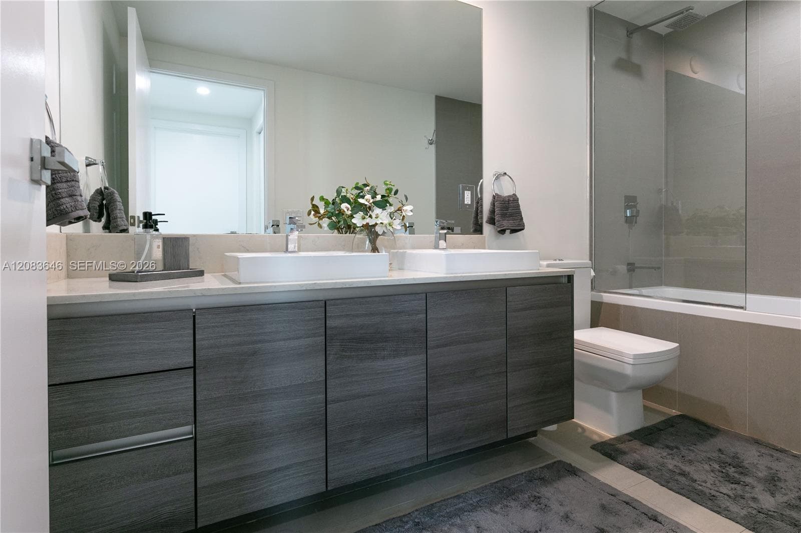 1080 Brickell Ave # 3803, Miami, FL 33131 photo 5