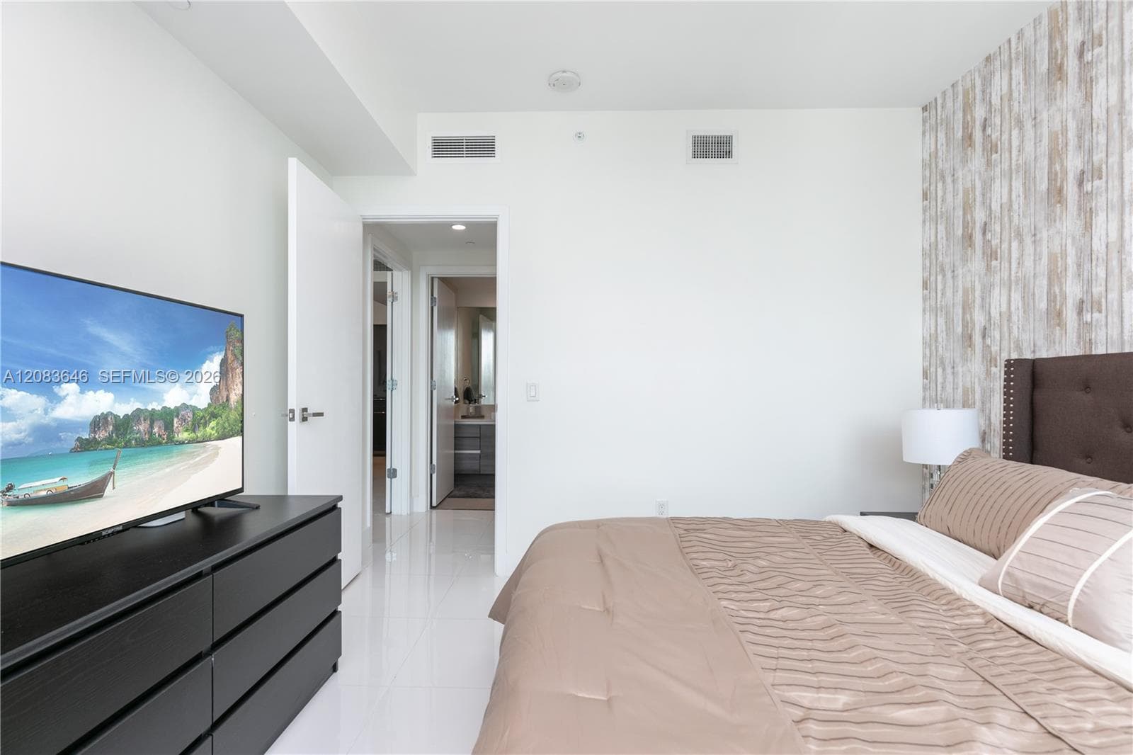 1080 Brickell Ave # 3803, Miami, FL 33131 photo 4