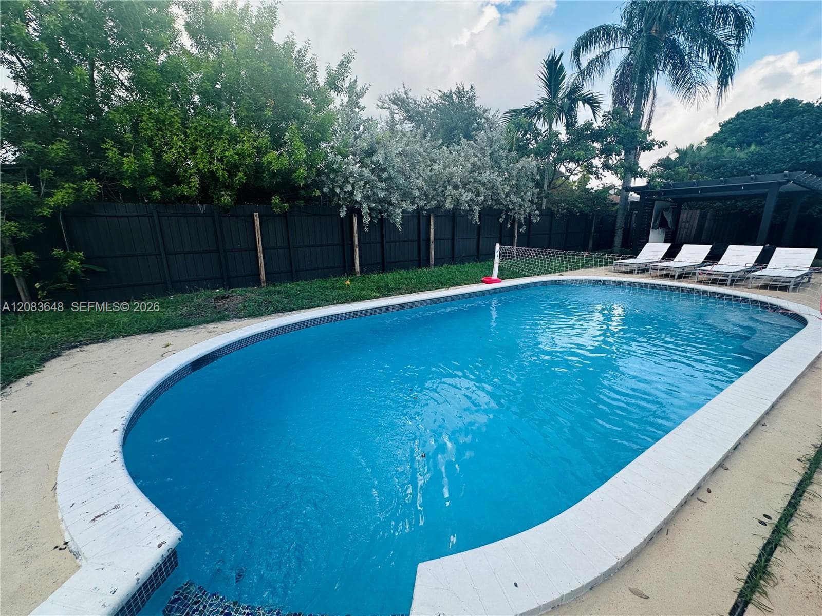 851 NE 205th St # 0, Miami, FL 33179 photo 5