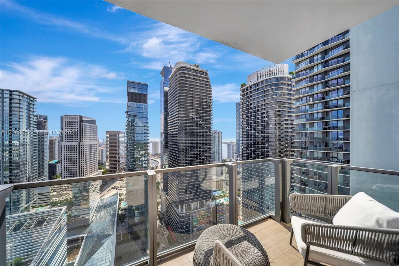 88 SW 7th St # 3203, Miami, FL 33130 photo 7