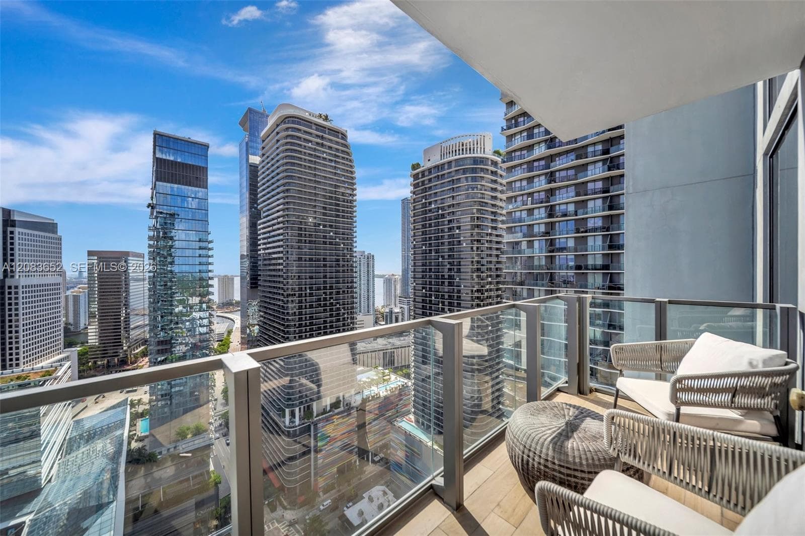 88 SW 7th St # 3203, Miami, FL 33130 photo 9