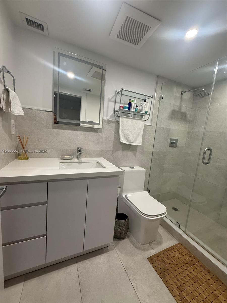 5750 Collins Ave # 3F, Miami Beach, FL 33140 photo 7