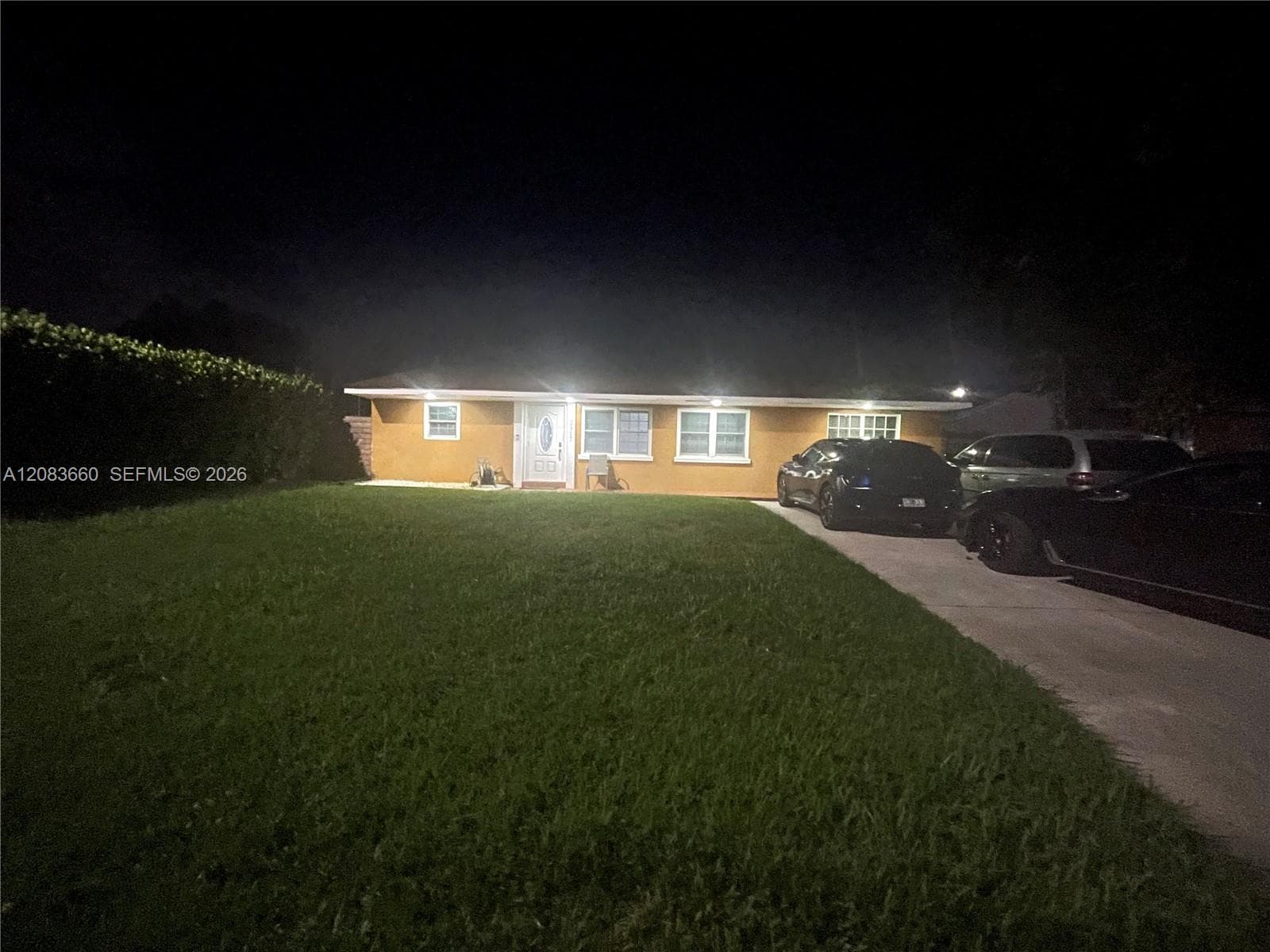 2917 NE 13th Ave, Pompano Beach, FL 33064 photo 2