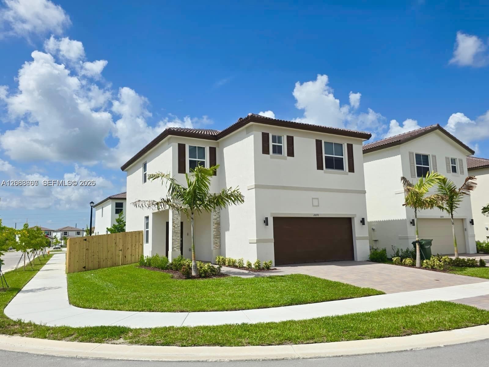 2670 SE 24th Ct, Homestead, FL 33035 photo 2